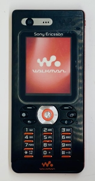 Maketa Sony Ericsson W880i