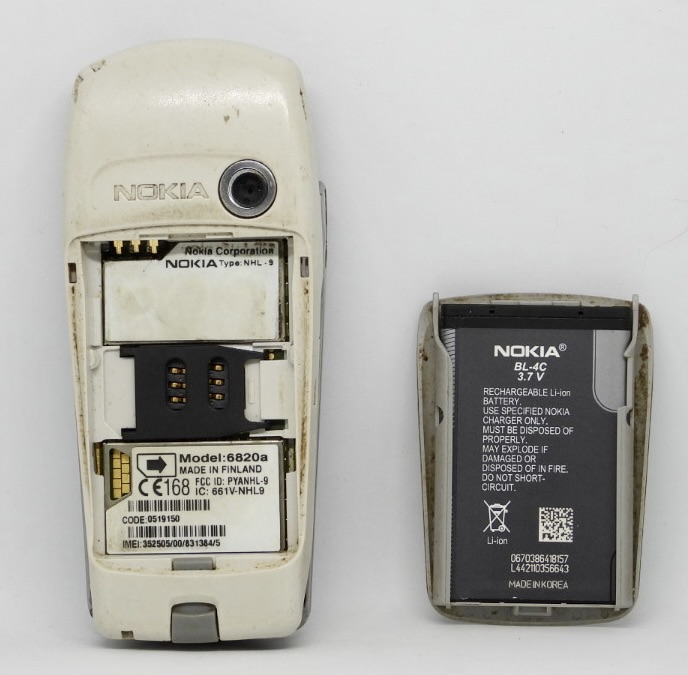 NOKIA 6820A