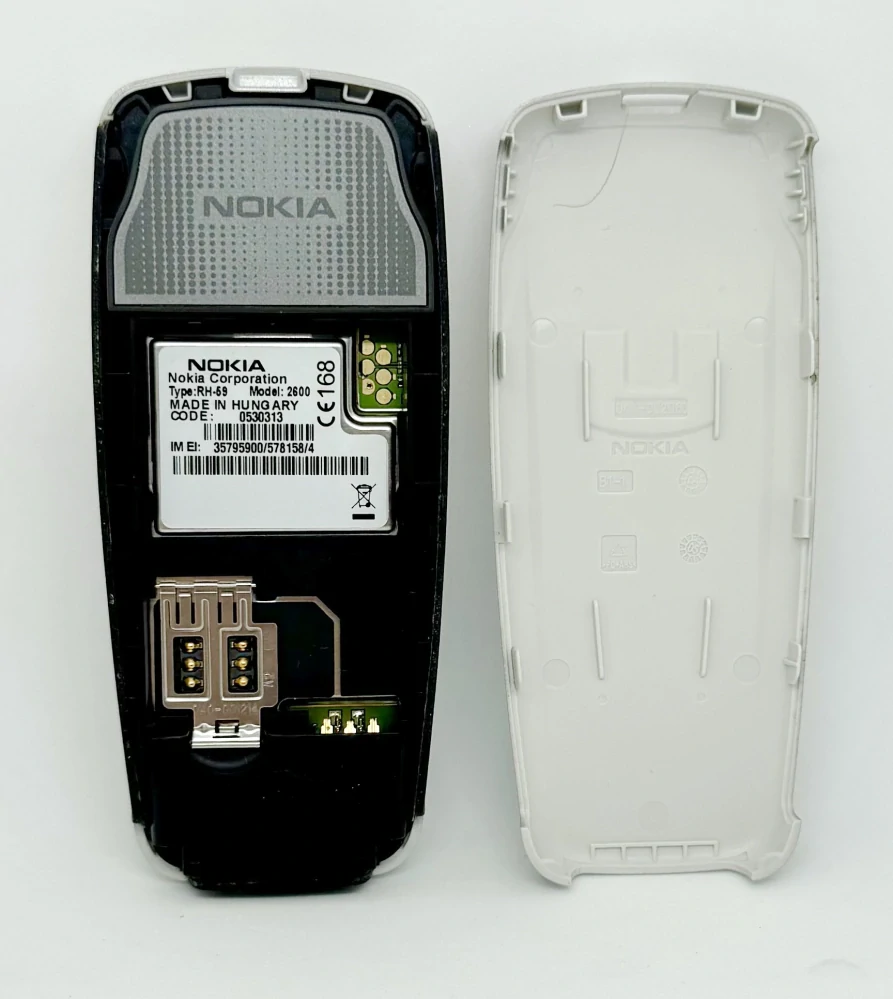 NOKIA 2600