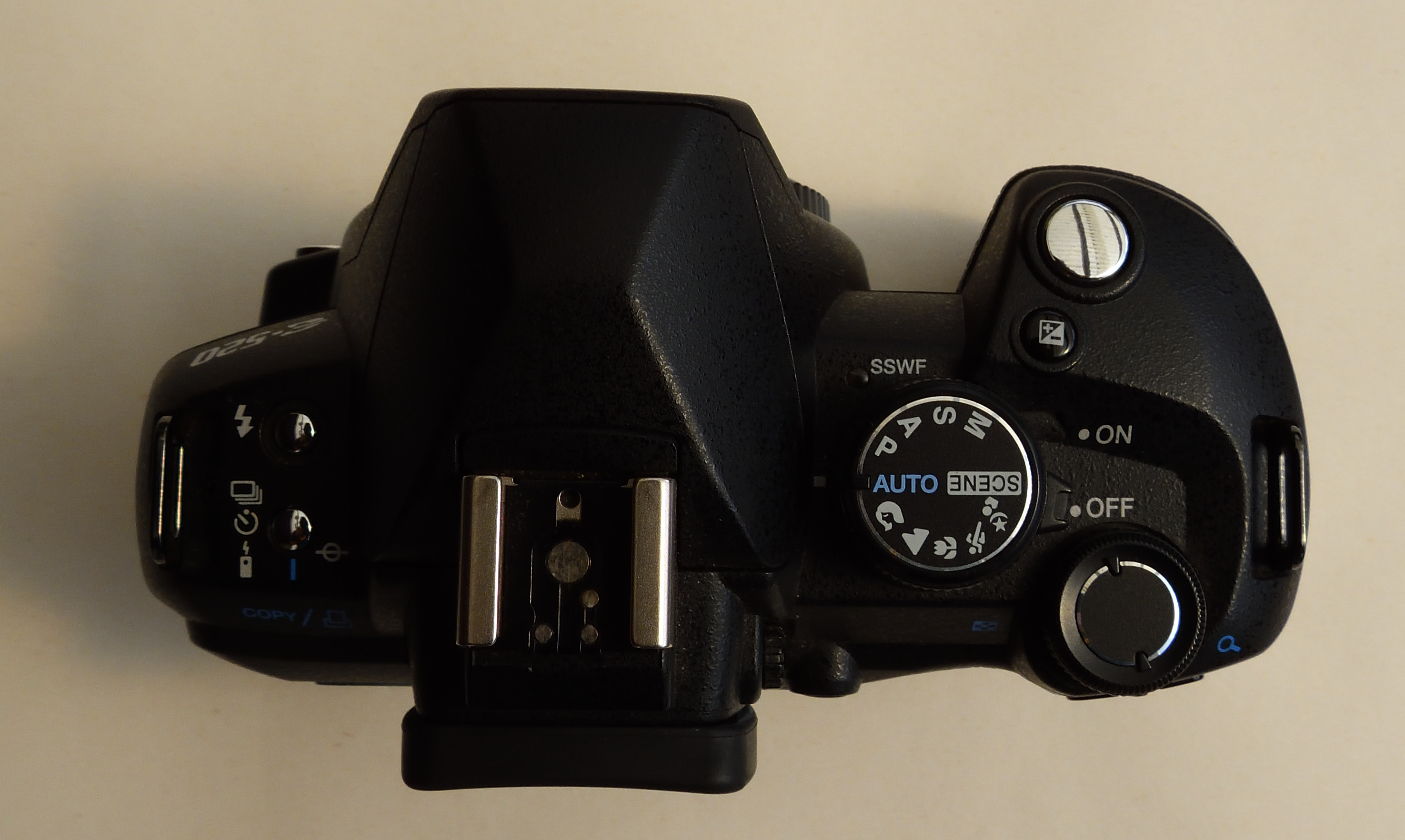 Olympus E-520 Tele Double Zoom kit s příslušenstvím