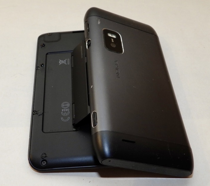NOKIA E7