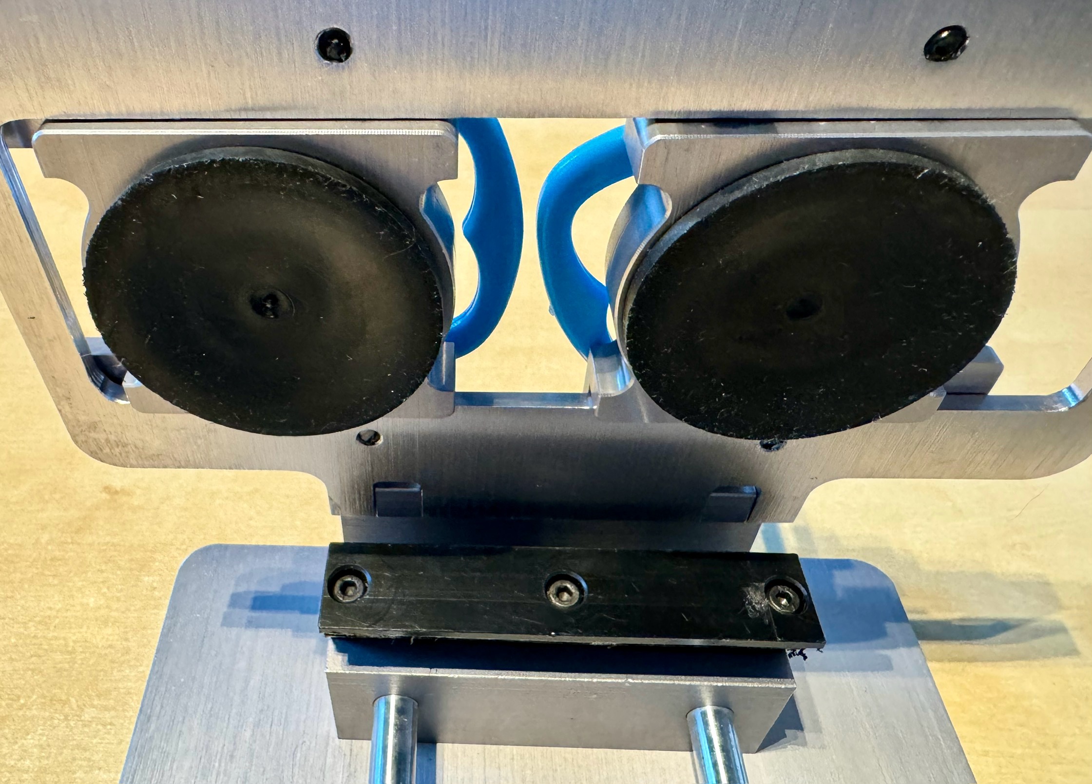 Nástroj pro rozebírání mobilních telefonů