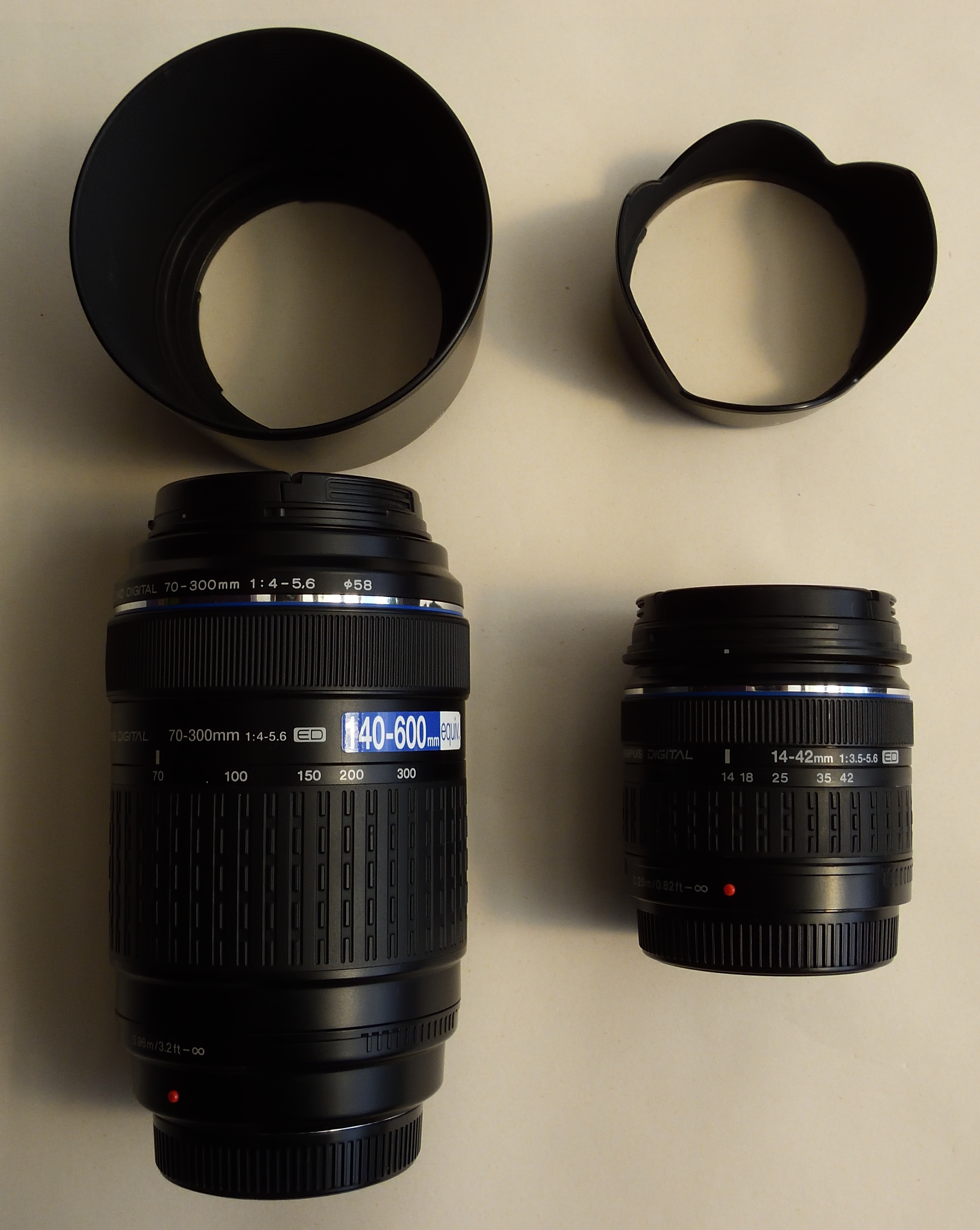 Olympus E-520 Tele Double Zoom kit s příslušenstvím